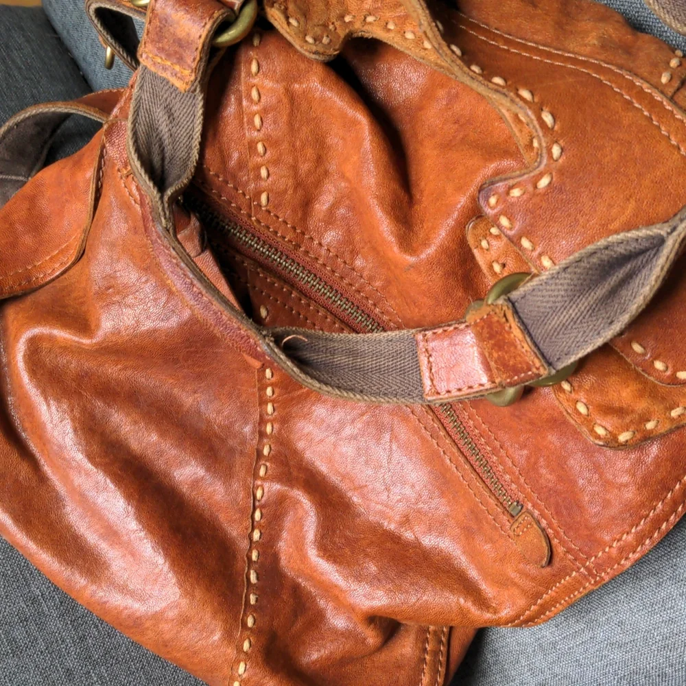 Lucky Brand 100% Lamb Leather Bag - Picture 9 of 11